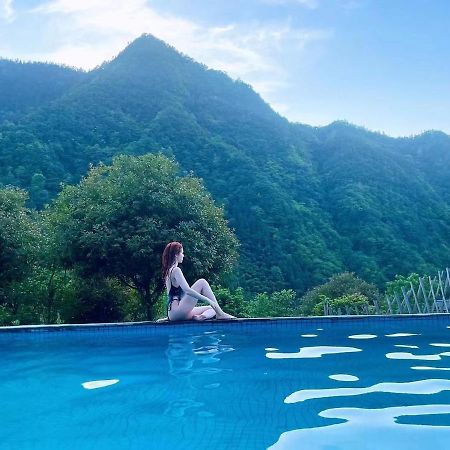 Zhangjiajie National Park Nvue Resorts ภายนอก รูปภาพ