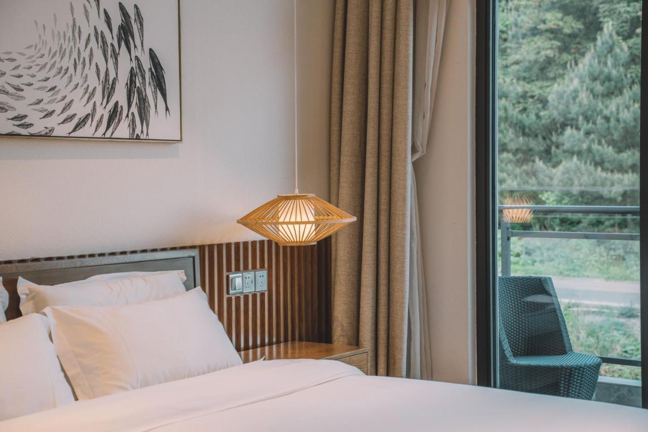 Zhangjiajie National Park Nvue Resorts ภายนอก รูปภาพ
