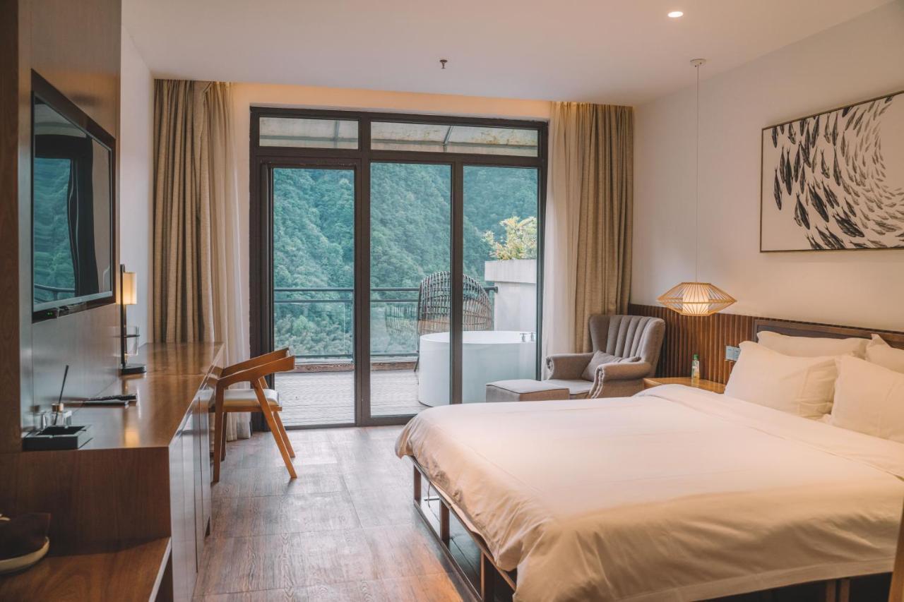 Zhangjiajie National Park Nvue Resorts ภายนอก รูปภาพ