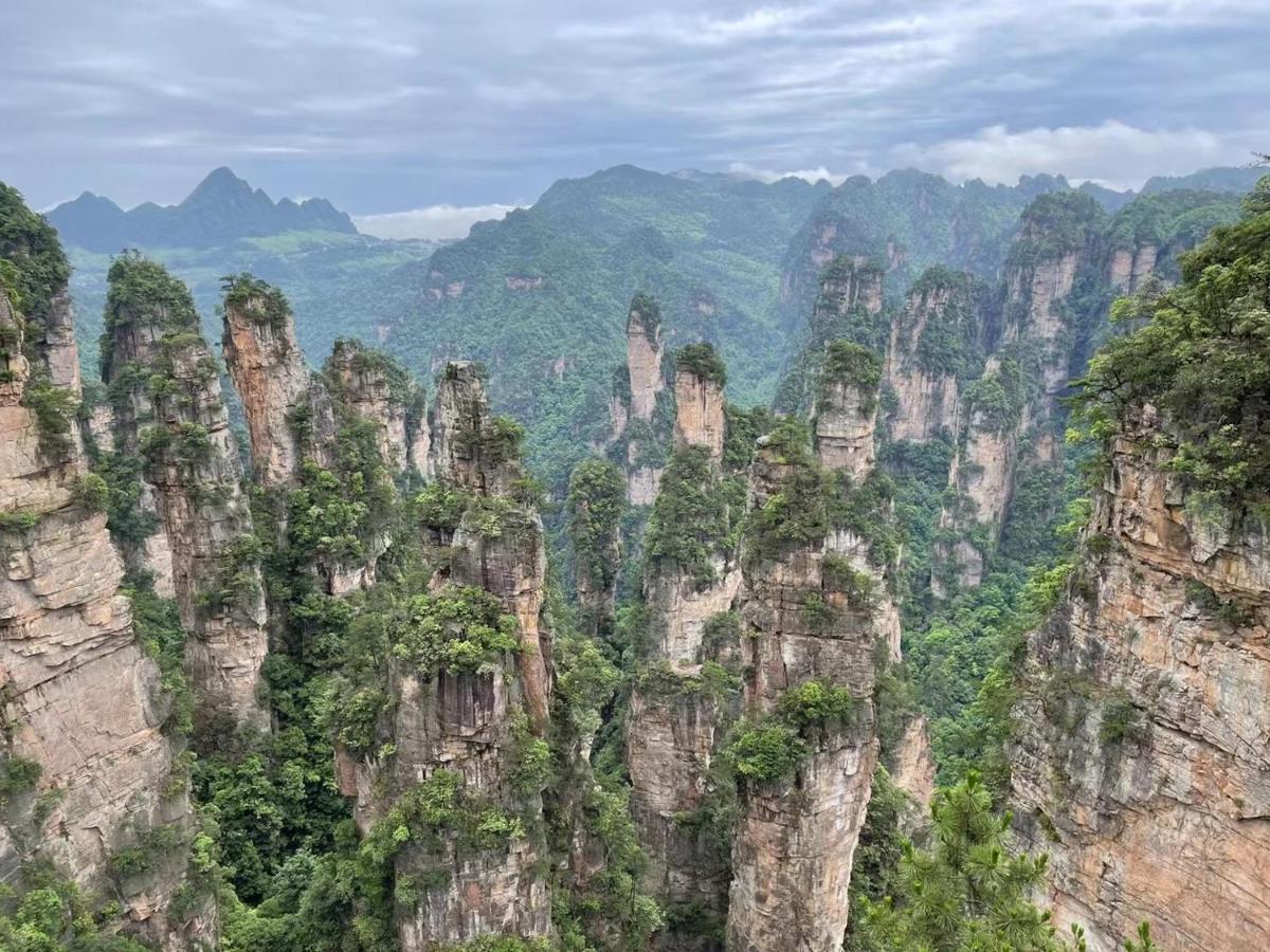 Zhangjiajie National Park Nvue Resorts ภายนอก รูปภาพ